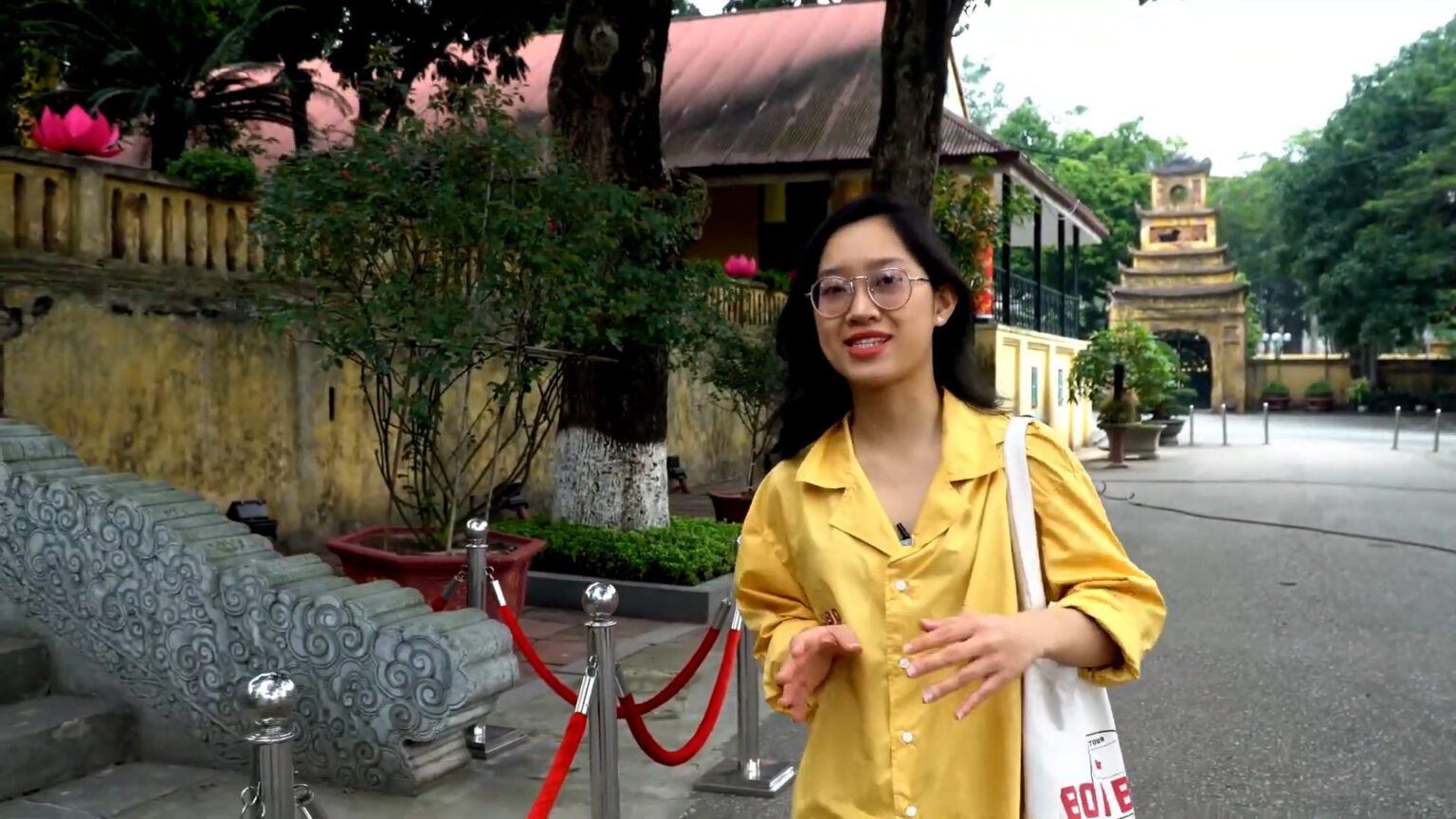 Hình ảnh BonBon Coffee Tour tại Hoàng Thành Thăng Long